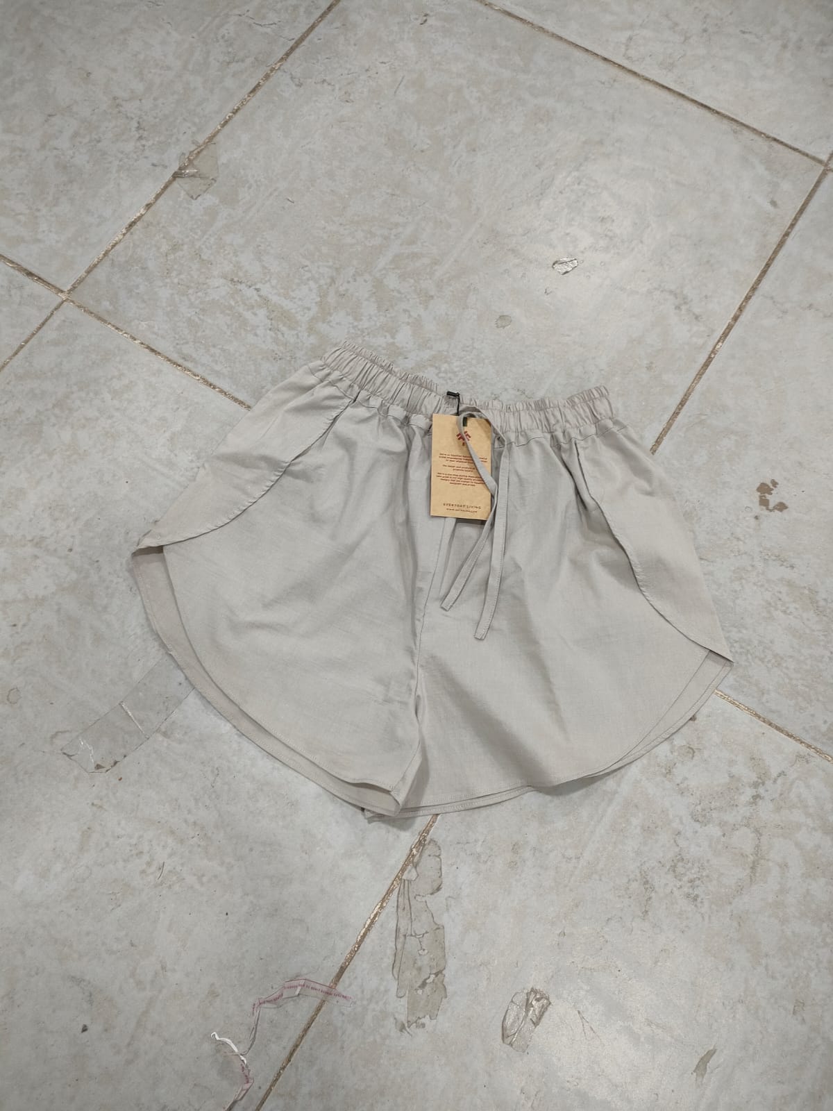 Dune Beige Short