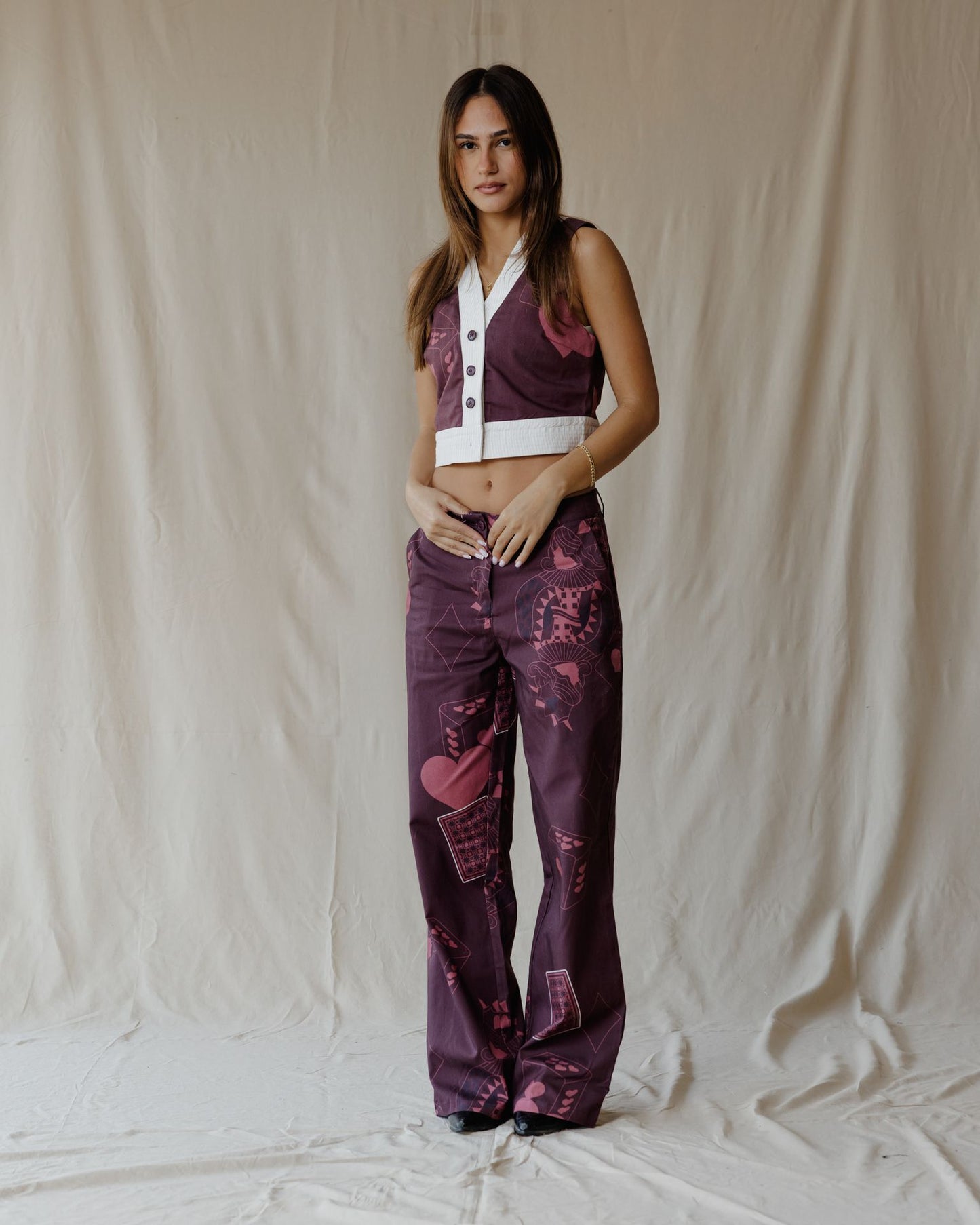 Conjunto Burgundy Hearts on Deck