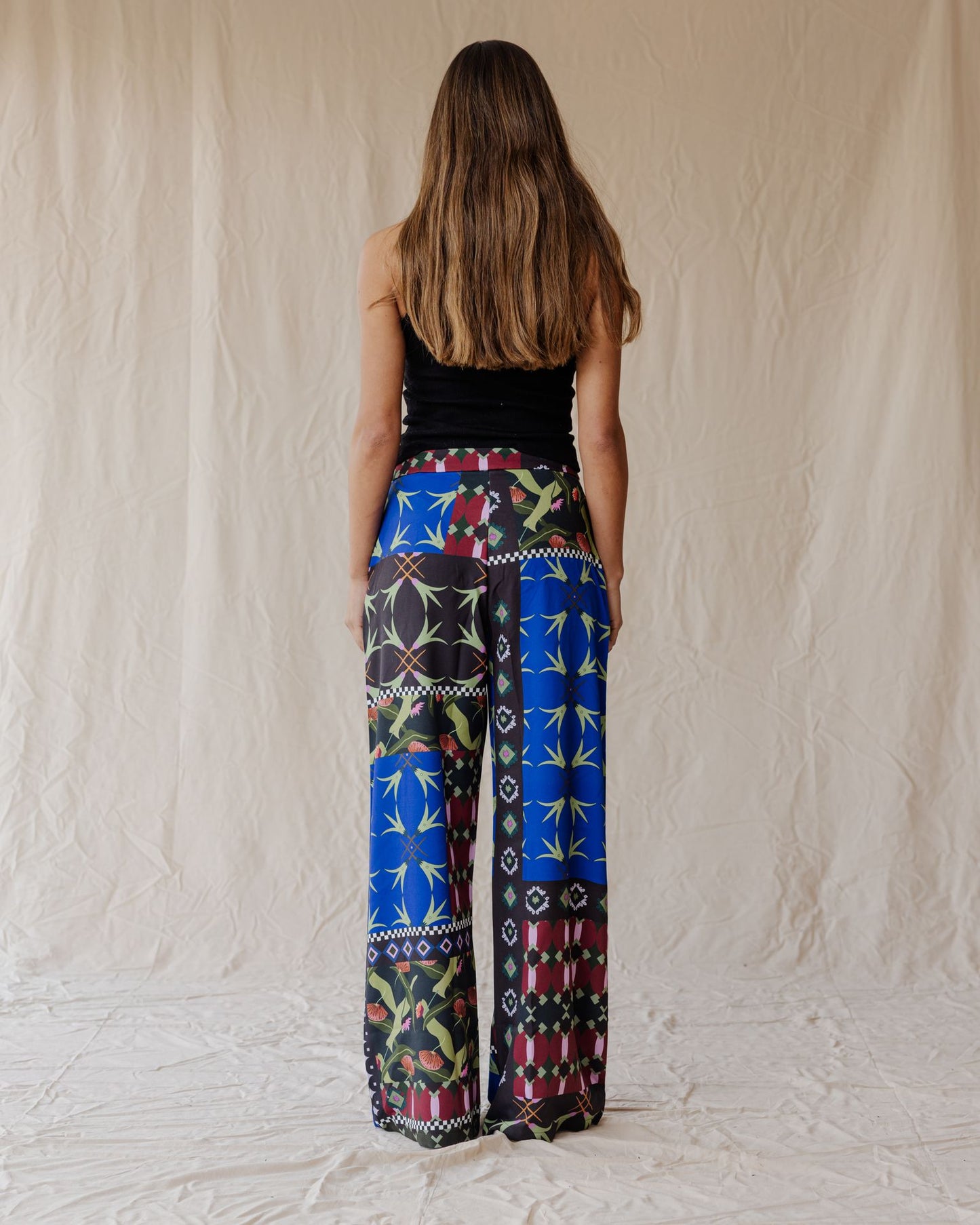 Pantalones Negros Maximalistas