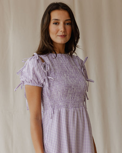 Robe violette pastel pique-nique