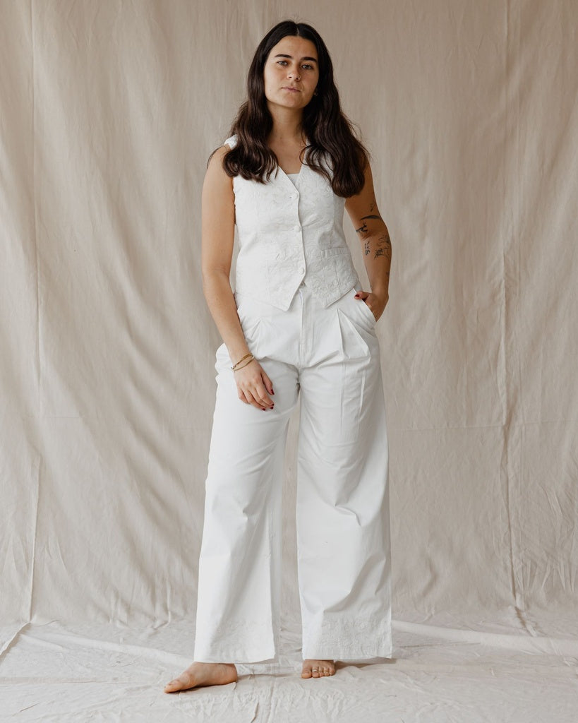 Colete Off-White Bordado com Romã