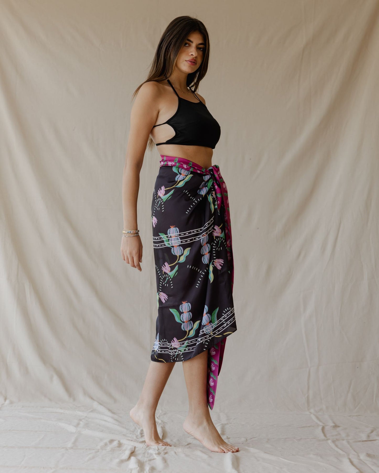 Sarongue de Frutos Exóticos Preto X Roxo