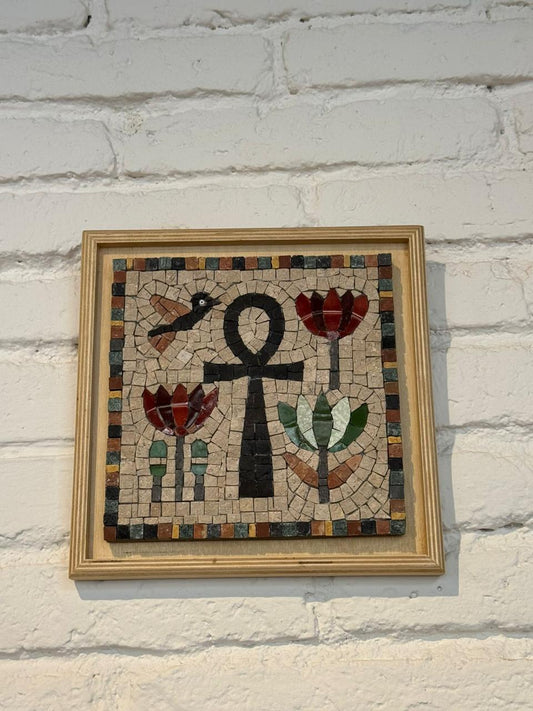 Amal Akhnoukh Frames