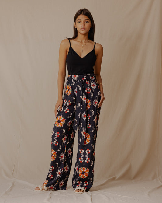 Pantaloni in cotone rosa damascato nero