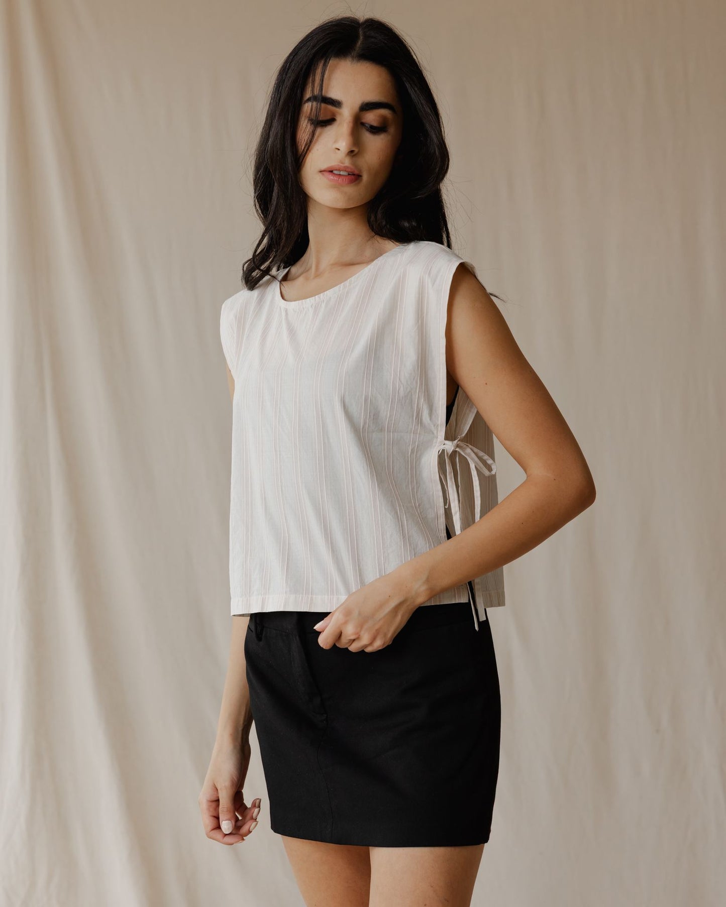 Tender Utility Sleeveless Blouse