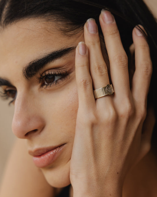 Anillo Bee