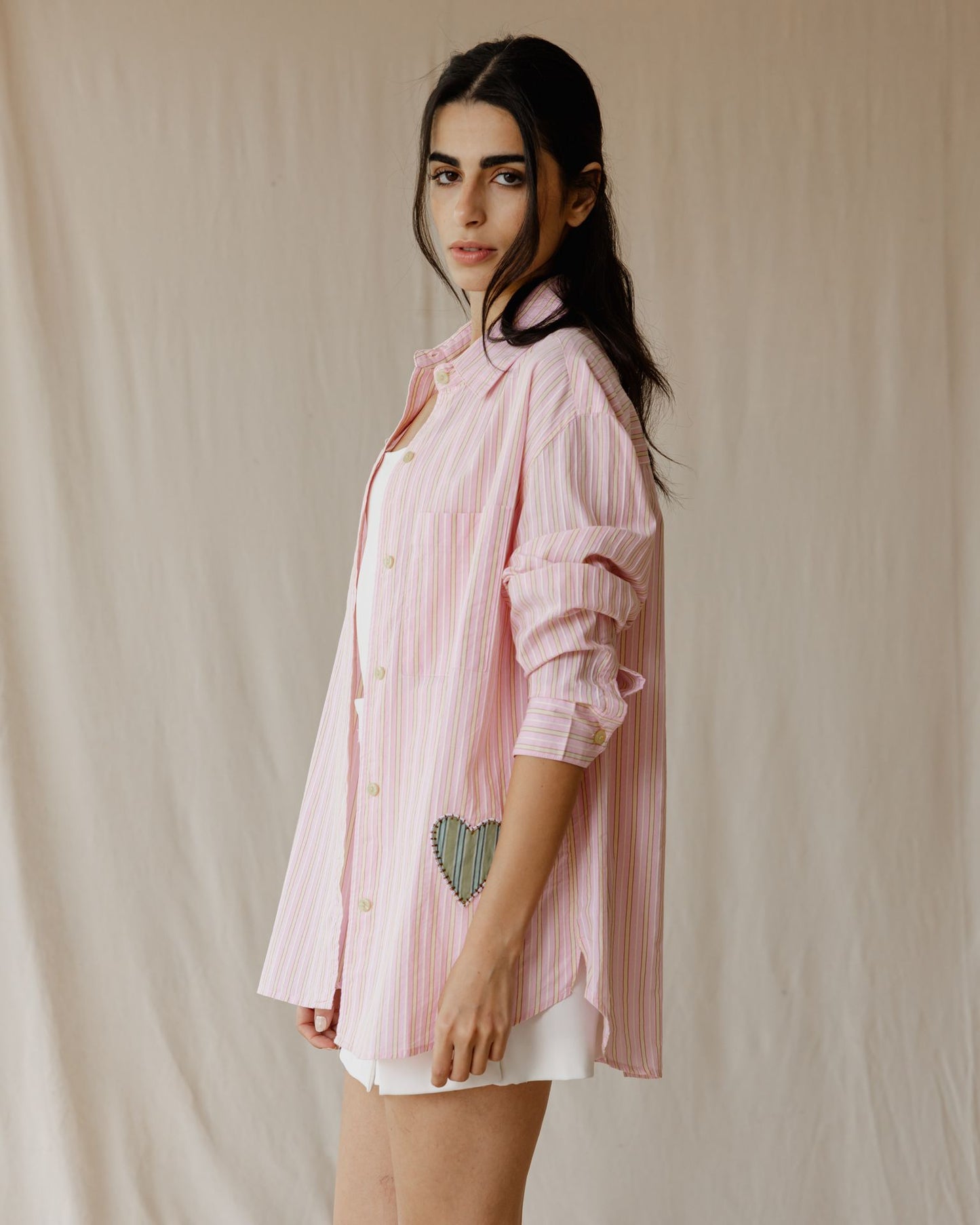Camisa a Rayas con Corazones Rosa
