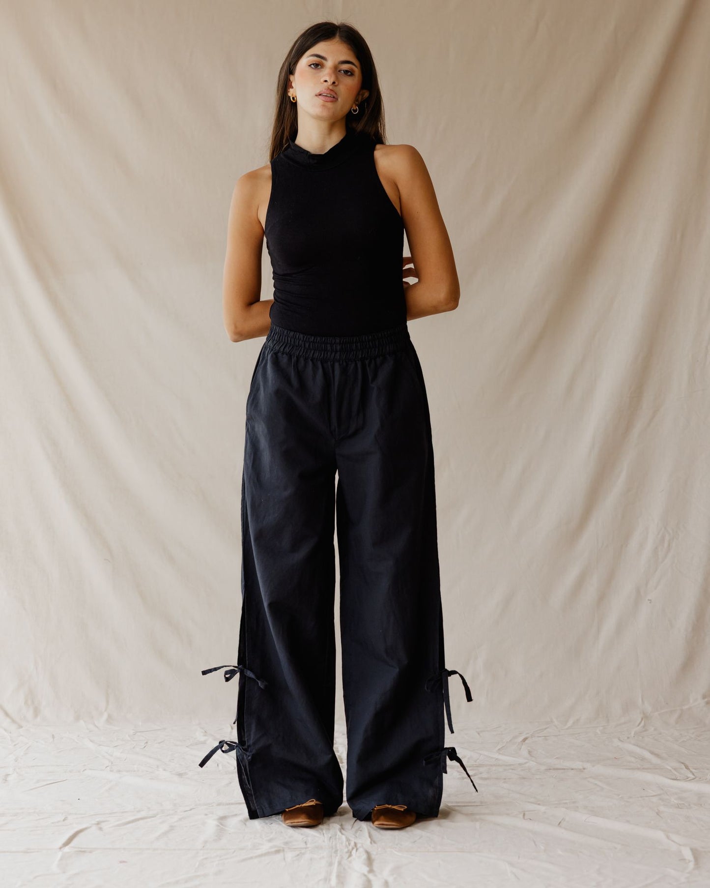 Side-tie Linen Black Pants