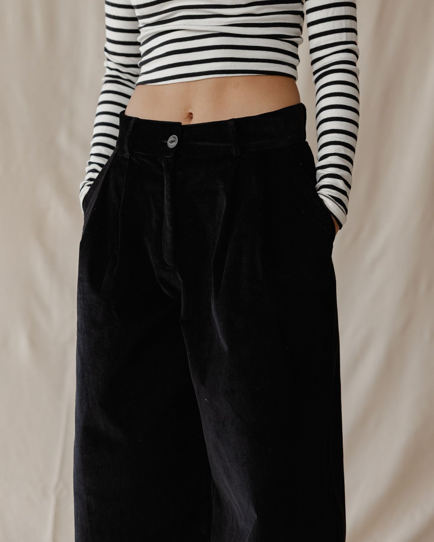 Pleated Cord Black Pants