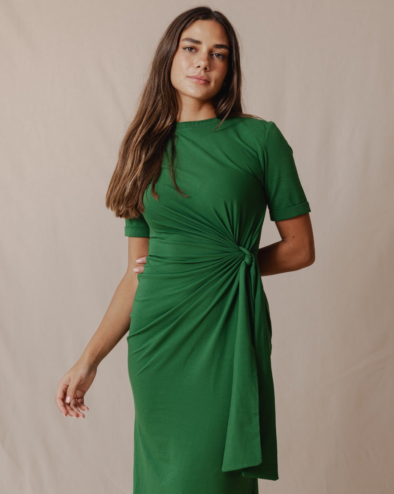 Vestito in cotone con cravatta laterale verde