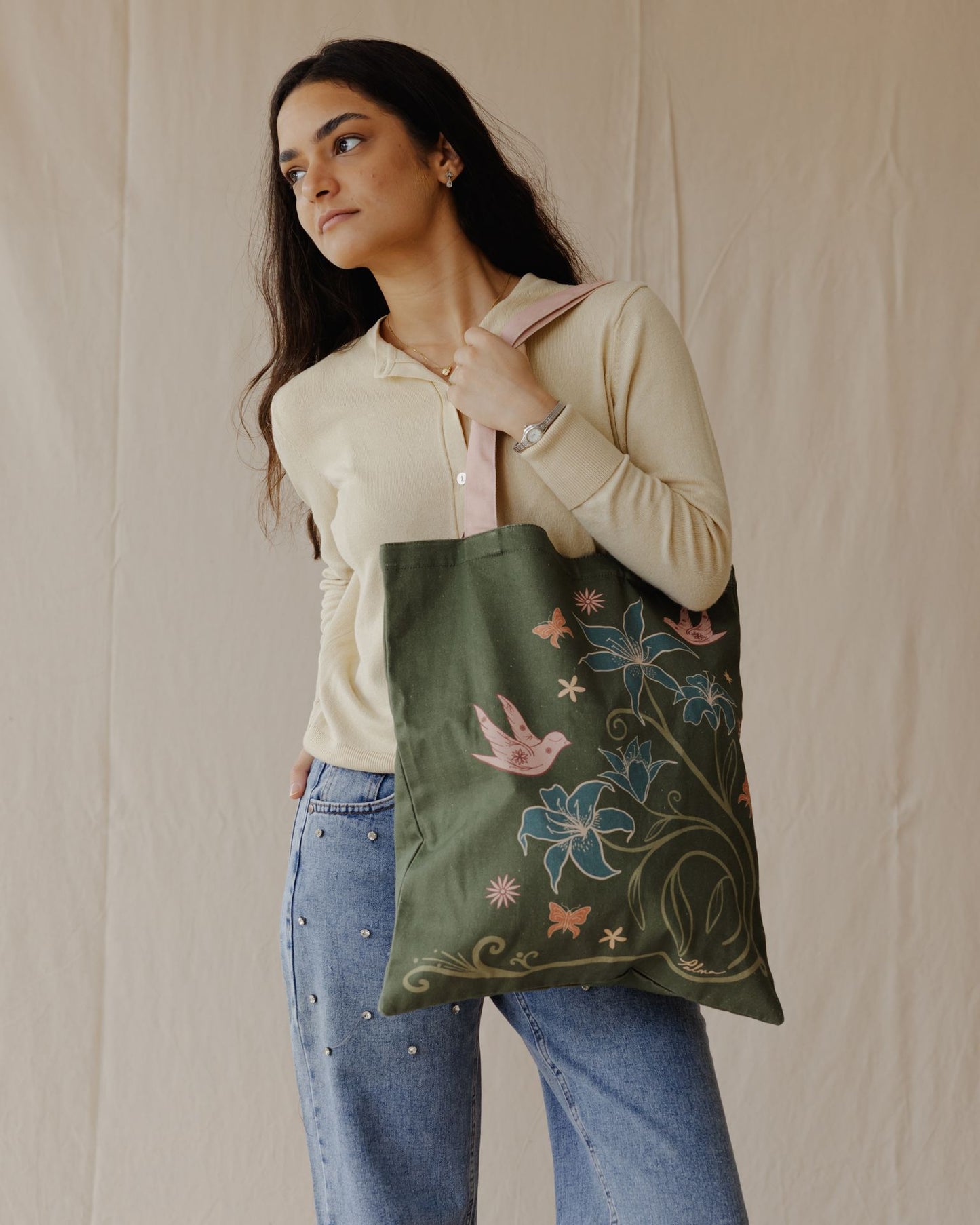 Morning Lilies Tote In Green