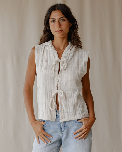 Colete Off-White com capuz em tecido