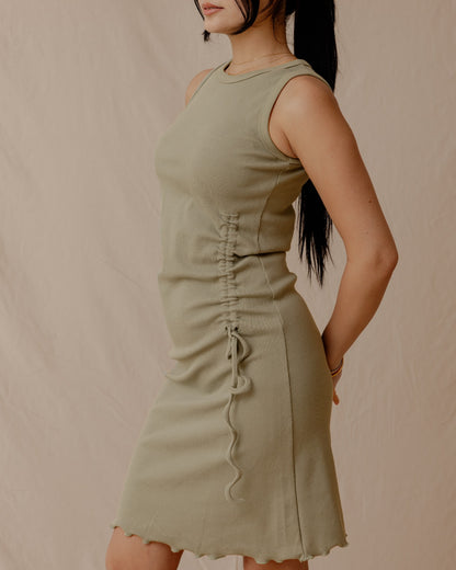 Abito aderente con coulisse oliva
