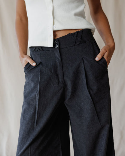 Pantalones X Stitch Negros