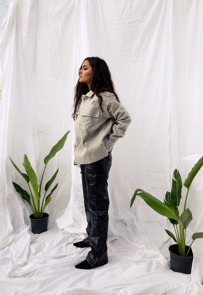 Chaqueta de lana bordada color blanco roto