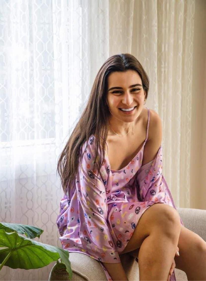 Bata hippie de satén