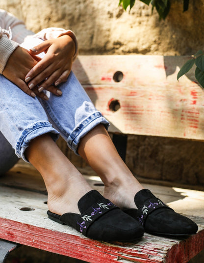 Mules Douces Ceinturée Noir