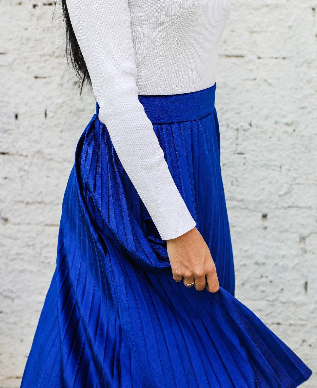 Falda plisada de terciopelo azul