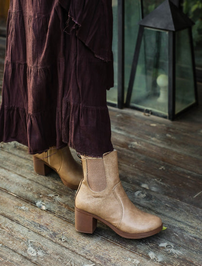 Café Gisele Boots