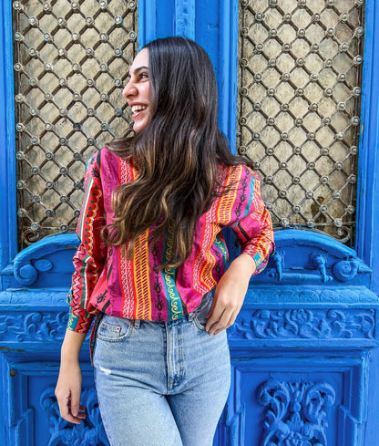 Camisa excéntrica en tonos cóctel