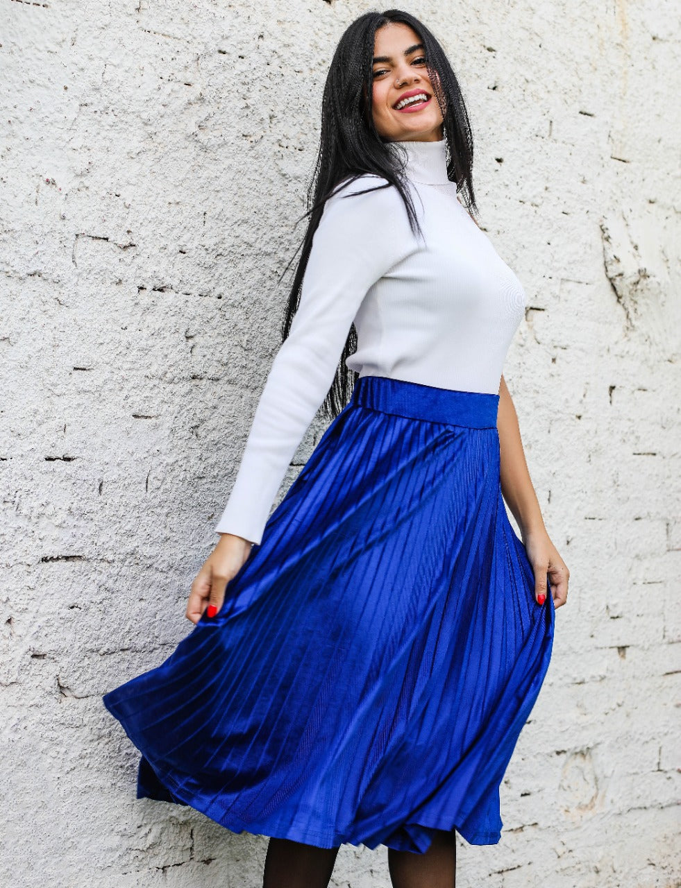 Falda plisada de terciopelo azul