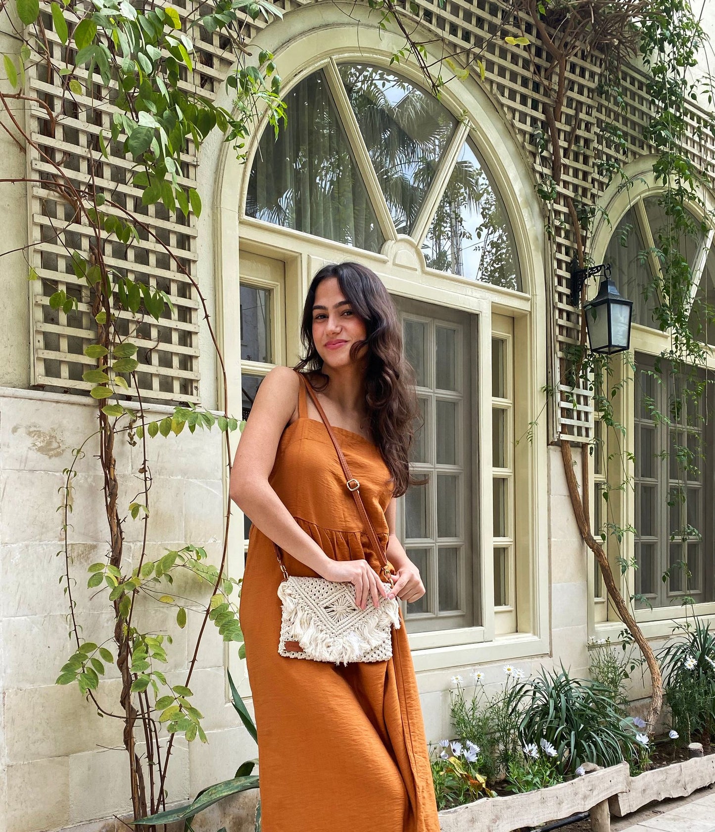 Clutch de macramé Gaia en blanco roto